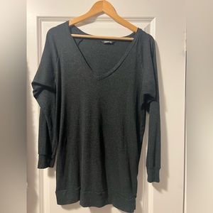 TNA oversized longsleeve XS